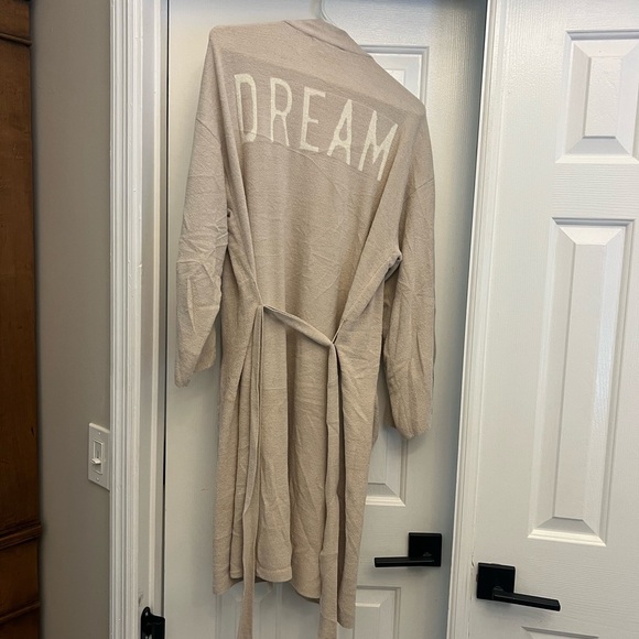 Beige Robe with Belt - Picture 4 of 4